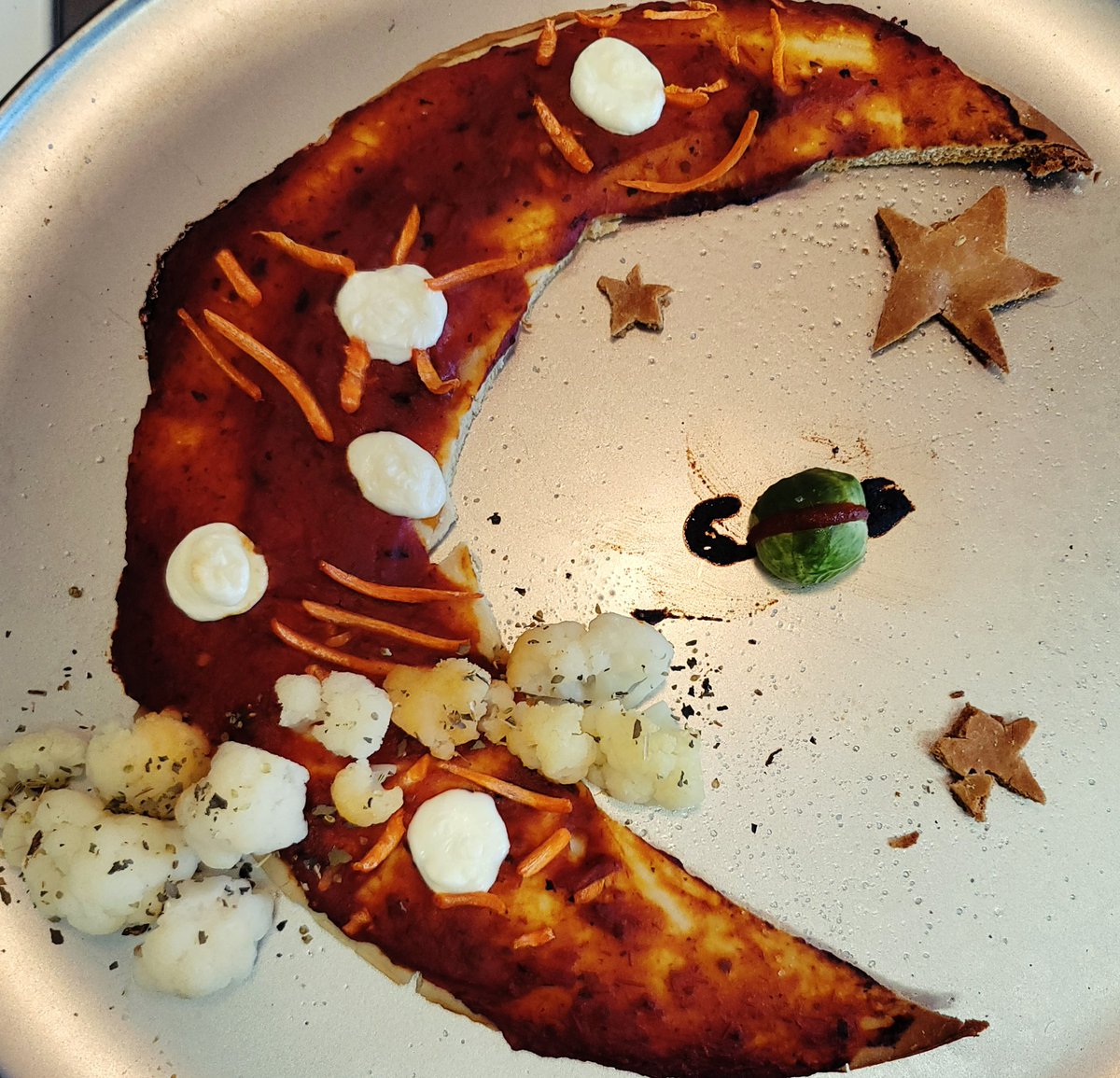 aggills's tweet image. #GISH #MysticPizza @annabethgish