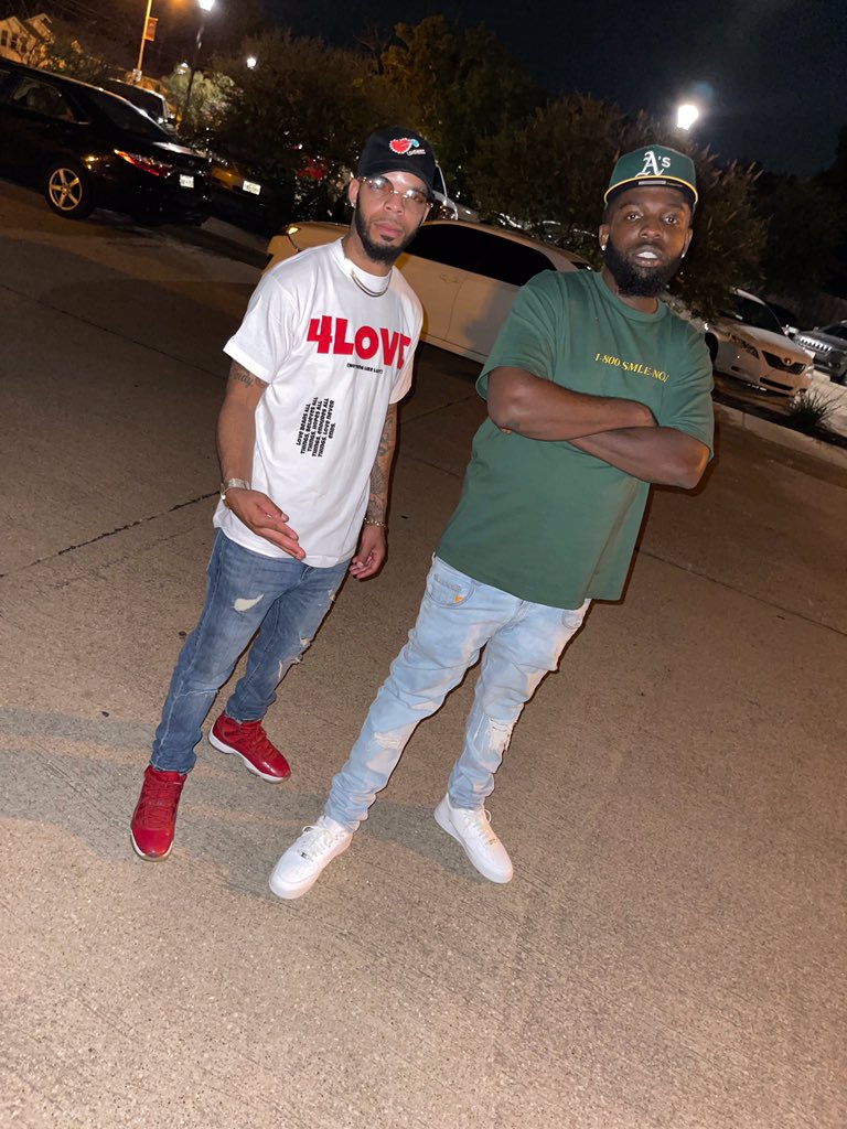 __GeorgioArmani's tweet photo. We Gone Step On Whoever.... They Told Me It Was Us Vs Them so i chose US..... We All We Got 🅰️ #AGGcessGranted https://t.co/OSk860CHQI