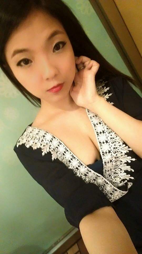 以前為什麼那麼風騷
😅😅😅😅衣服太低胸
記得這件我買兩個顏色
哈哈 https://t.co/zEbh2d9htX