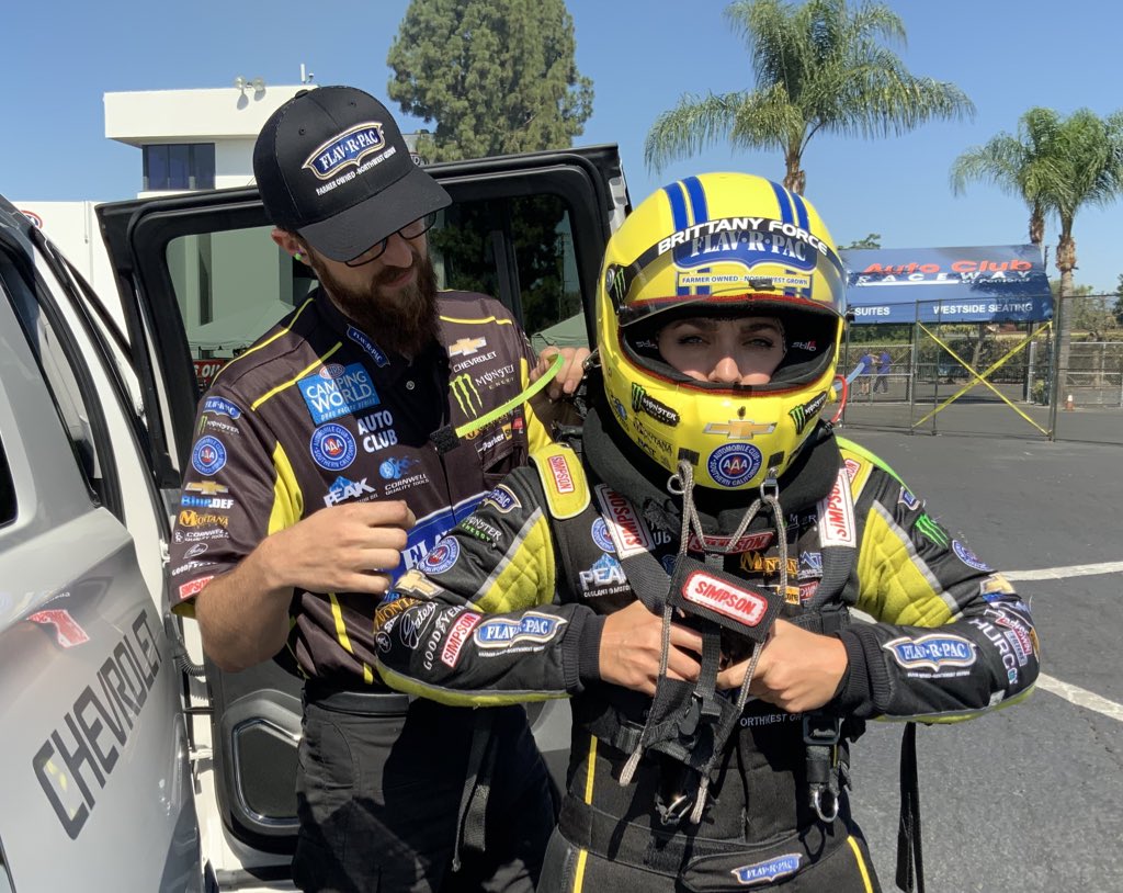 .@BrittanyForce and the @FlavRPac team lay down a quality 3.843-second pass at 322.88 mph in their bye run in the first round of eliminations at the @NHRA #Winternats!