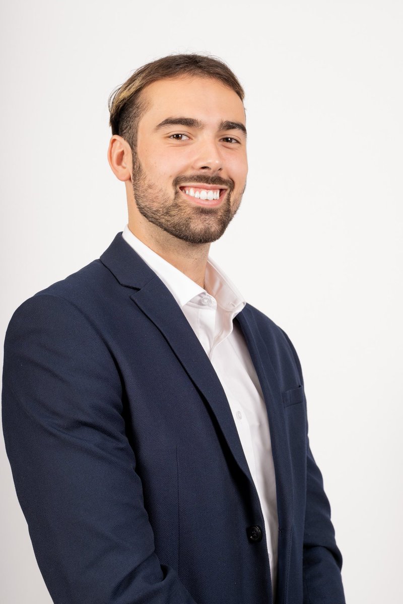 iDvsty's tweet image. At your service 😁