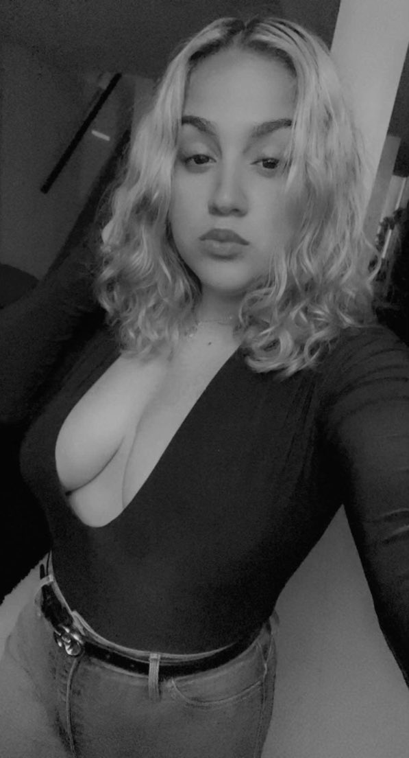 TAGEJM_'s tweet image. Happy #NationalGirlfriendDay to my everything 🥰❤️@NyaSafire