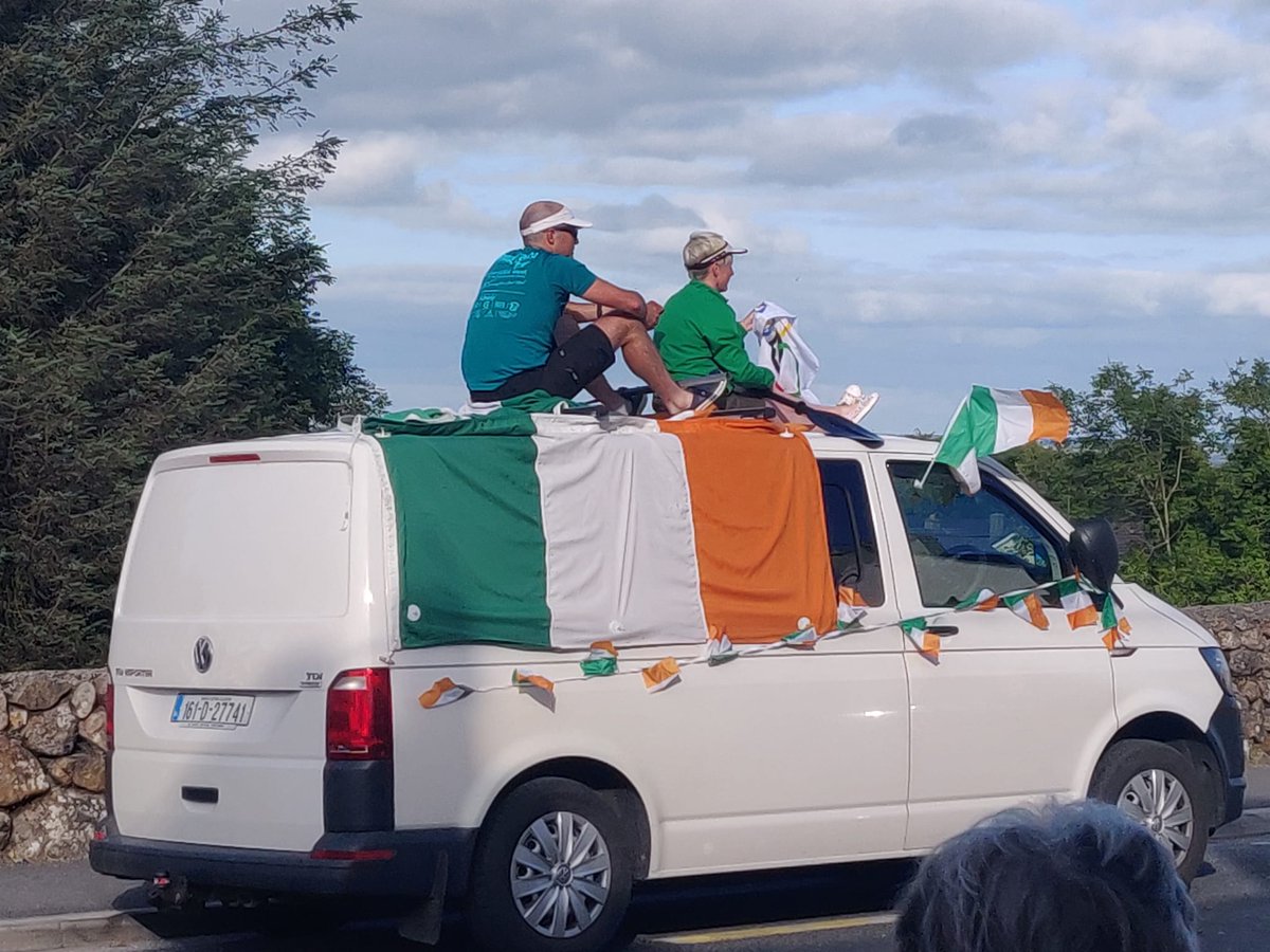 Moycullen getting ready to welcome Fiona Murtagh home 🎖️🎖️🎖️. Rowers to the ready 👍