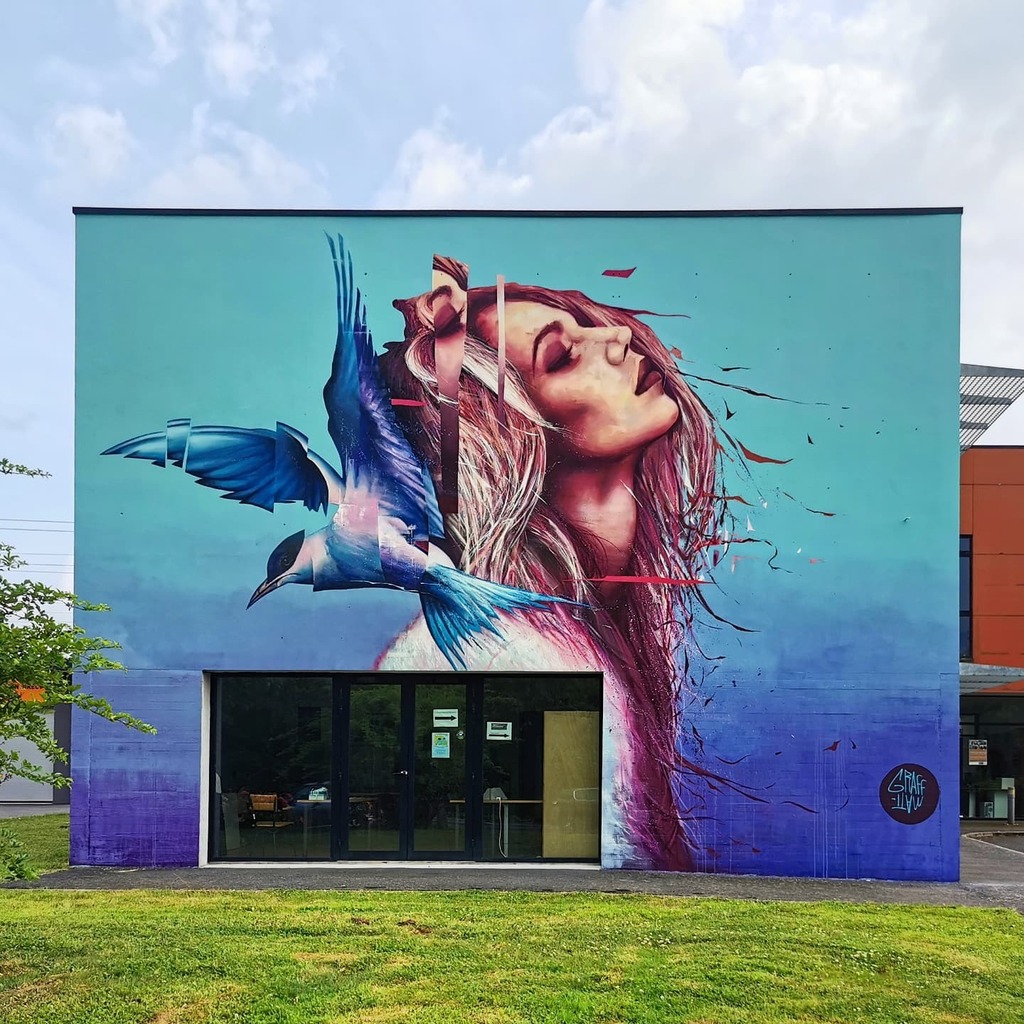 <a href="/graffmatt/">GRAFFMATT</a> #mural for @just_do_paint #2021 #saintbrieuc #france
#urbanart #streetart #graffmatt #woman #portrait #face #bird #blue #wallpainting #wall #painting #justdopaint #streetartfestival #festival #stbrieuc instagr.am/p/CSCkNCiIzNb/