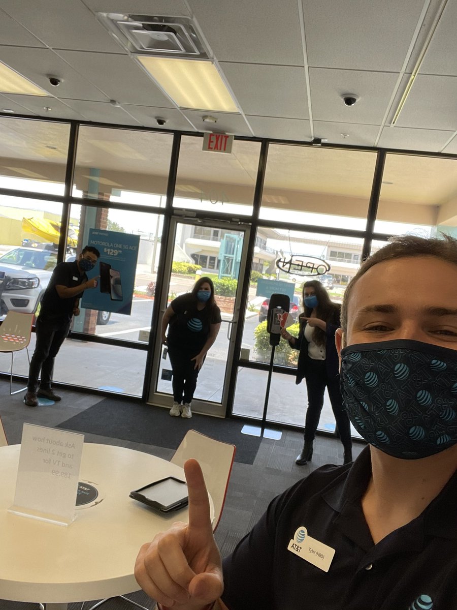 TNickleski's tweet photo. Had a pleasant surprise visit and an even more pleasant donation from @DanielaCarla00. Appreciate the love and support she is bringing to this market and to the American Heart Association!! 💙 Great start to the new month! https://t.co/kVTrJBrW9O