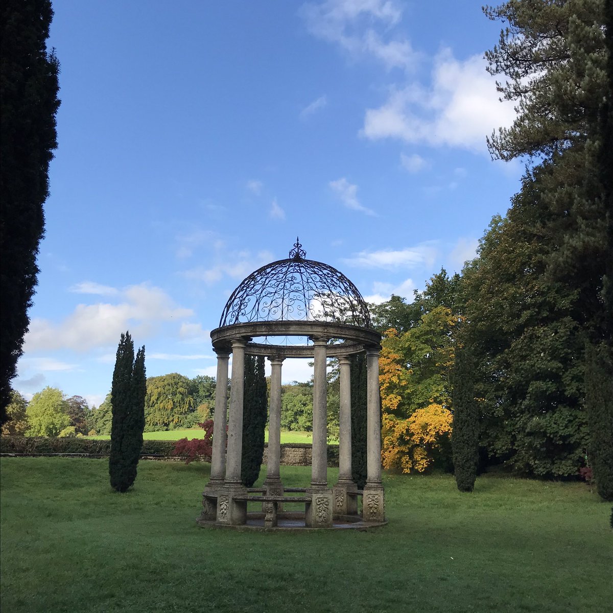 Happy Yorkshire Day!!! #YorkshireDay #Yorkshire #NorthYorkshire #holidaycottage #selfcateringholidaycottage #daysoutinyorkshire #thorpeperrow #masham #bedale