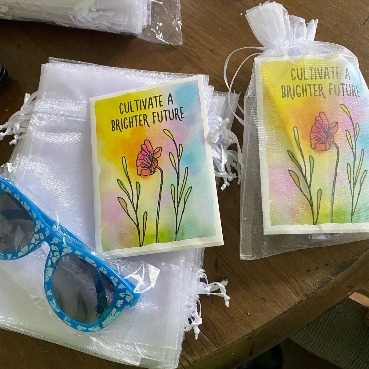 MeyersTeach's tweet photo. It’s going to be a sun-filled year for my K/1 learners. @MehlvilleSD @MehlvilleatHome @Neliblutoys https://t.co/kvtYycAEmx