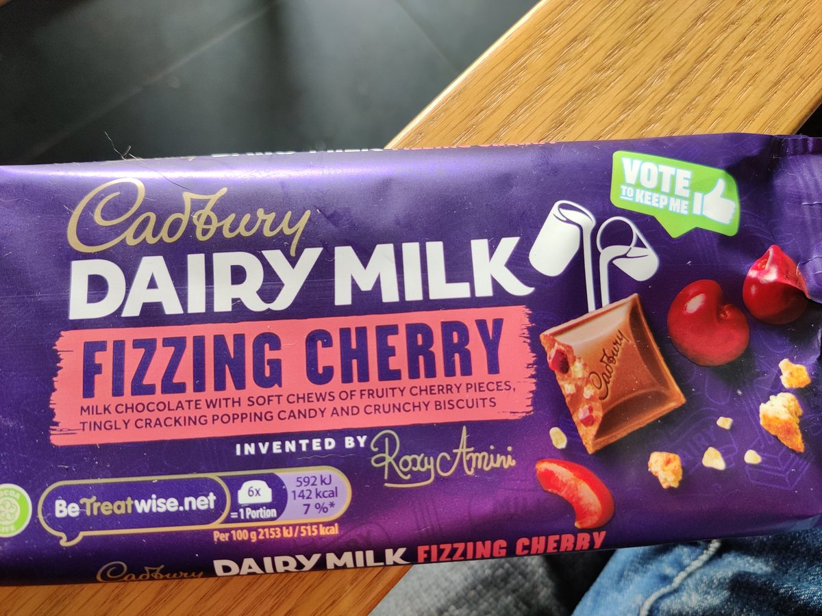 RandomFlopsy's tweet image. Oi @CadburyUK !  You kinda hid the detail about the chilli in this one.  Feeling very disappointed.  👎