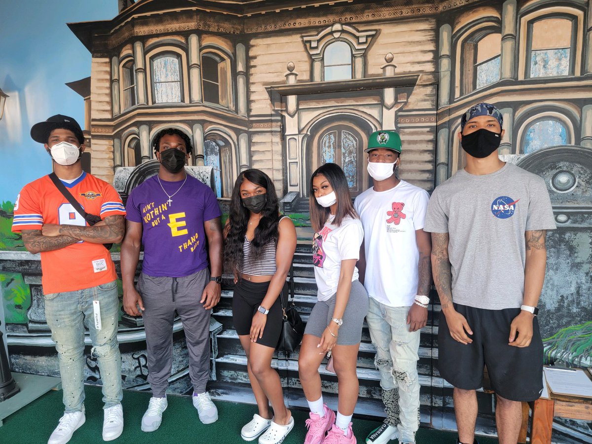 SouthSideEscapeRooms tweet media