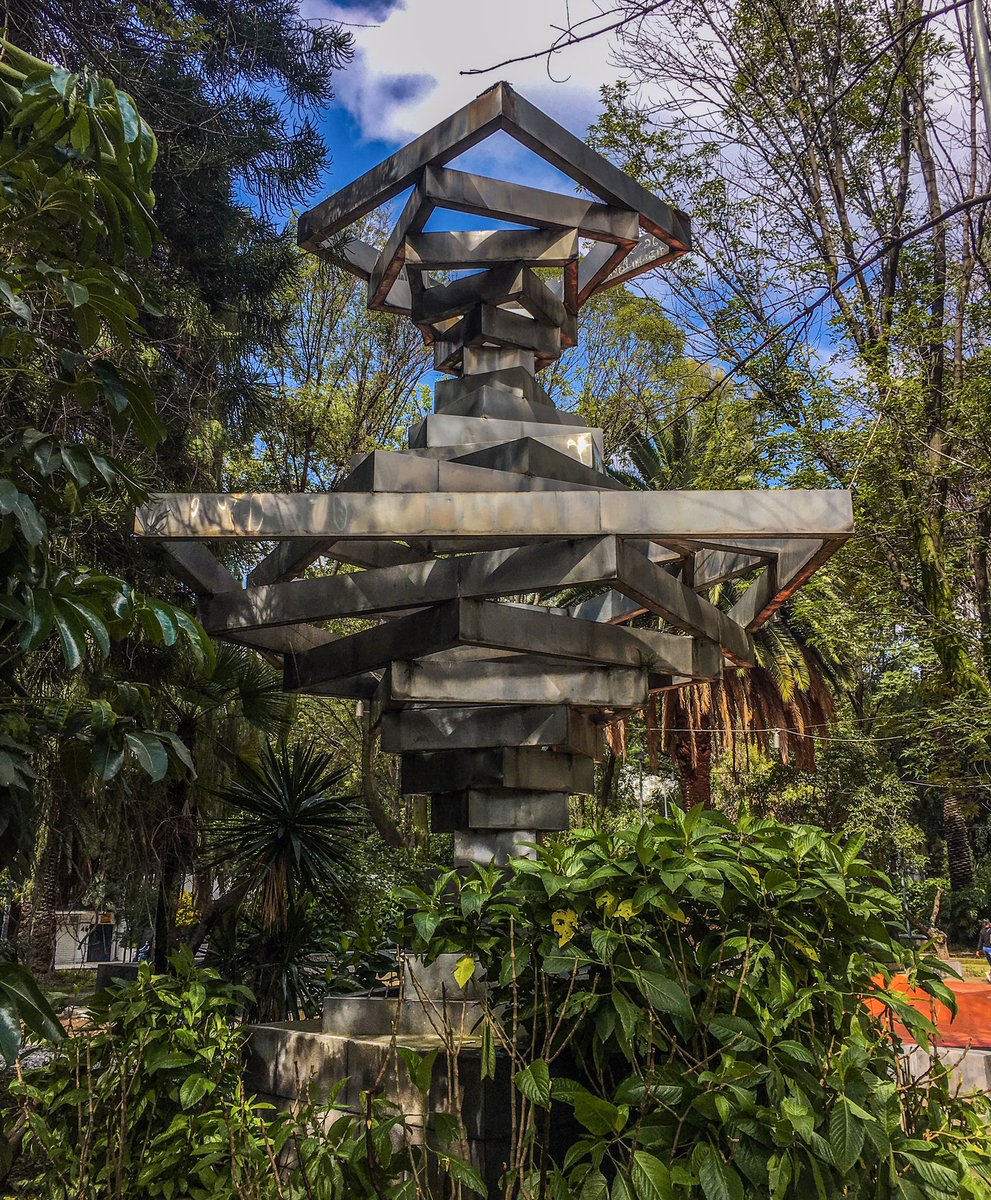 Es un día importante y me sumo a la #ConsultaPopular2021 …
Cuál les gusta más?
1 o 2…?
☝🏽😌