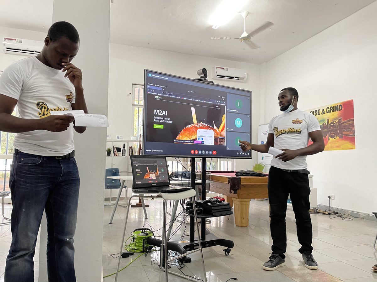 disruptive_lab's tweet photo. The first half of the #pitchers have come #ideas and #demo blazing!!!
#RestoHack bringing a much needed next-level-innovative solution for restaurants and the hospitality industry at large. With #Technology , everything is possible!!!
@pointclicktech https://t.co/6NhaZOa6yl