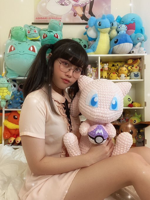 Watch erika 🐜's leaked NSFW photo on TwXstars