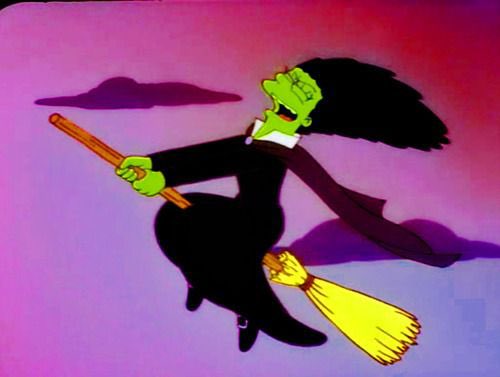 OrianaNichelle's tweet photo. me august 1st knowing it’s basically spooky season https://t.co/f4k9gu9LmY