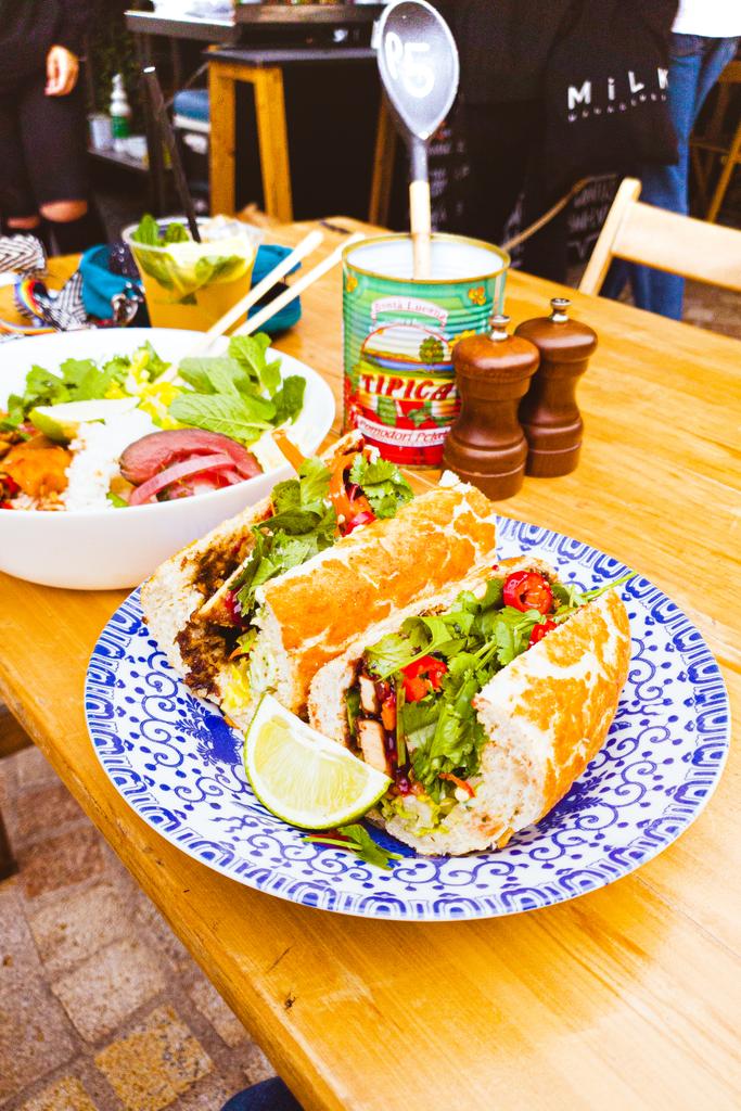 LetsLunchdown's tweet photo. Today's #Lunchdown was absolutely epic! Thank you so much to #BahnVi at @altrinchammkt! 
Review up soon!

#Foodie #FoodBlog https://t.co/CuvPgp7Ggr