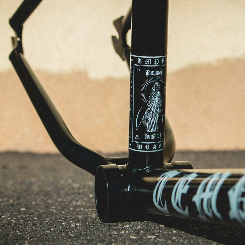 Temperedgoods's tweet photo. ⚠️TMPRD product development update

This is our second #tmprdproductdevelopment update, featuring another new team designed frame. Can you guess the difference from the other new prototype frame we posted about last update?   Hint; The brake mount placement is indicative of … https://t.co/TDNrSBNshs