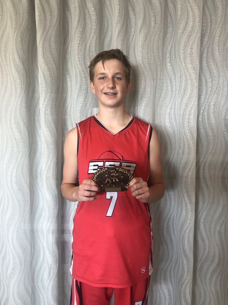 Congratulations to EEA 2025 @brennan53396293 for winning 1st place in the 7th/8th grade division Skills Challenge at MAYB Nationals.