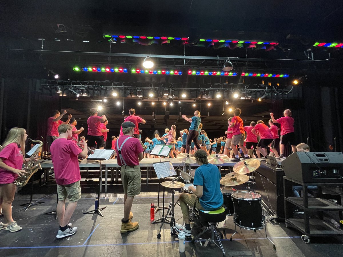 Onalaska Hilltopper Show Choir tweet media
