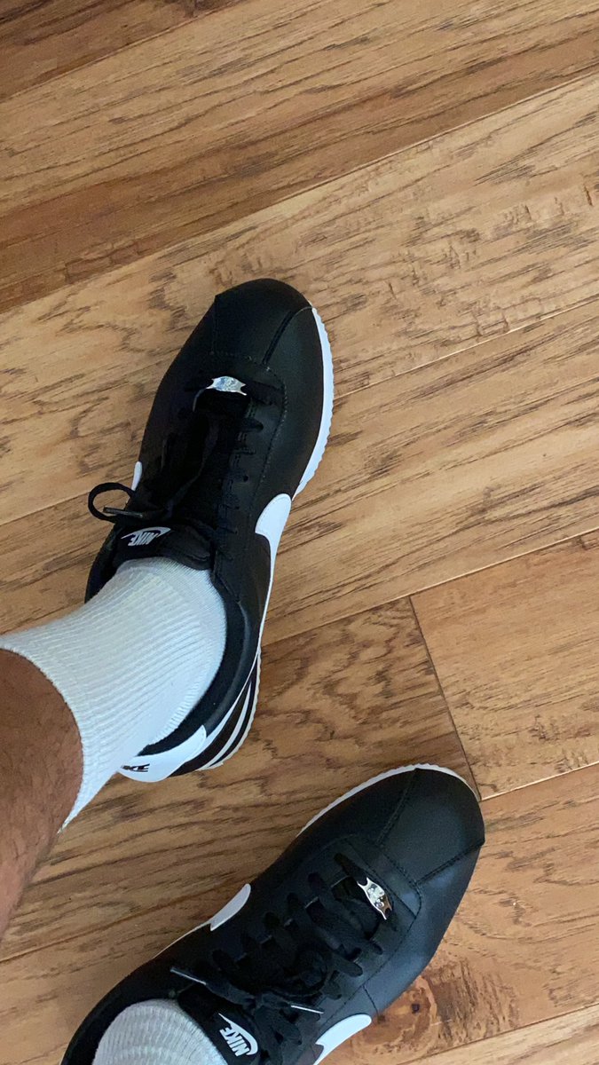 authenic__45's tweet photo. Had to pull em out today #KOTD #OGCortez #CaliOriginal #IE #Crowntown https://t.co/EgPdjdSYGD