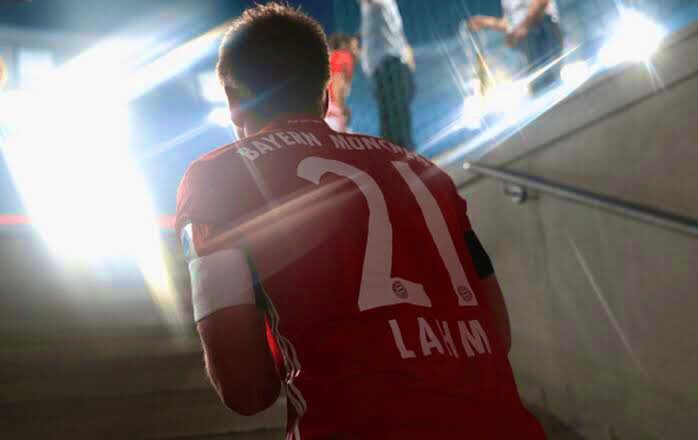 RoseAndIce's tweet photo. Phillip Lahm’s career stats

• 765 games 
• 27 goals 
• 94 assists 
• 0 Red cards
• 1 World cup 
• 1 German footballer of the year 
• 8 Bundesliga title 
• 6 Pokal cup 
• 1 FIFA Club world cup
• 1 UEFA super cup  
• 3 German super cup 

The greatest RB of all time https://t.co/P37VDtIk2h