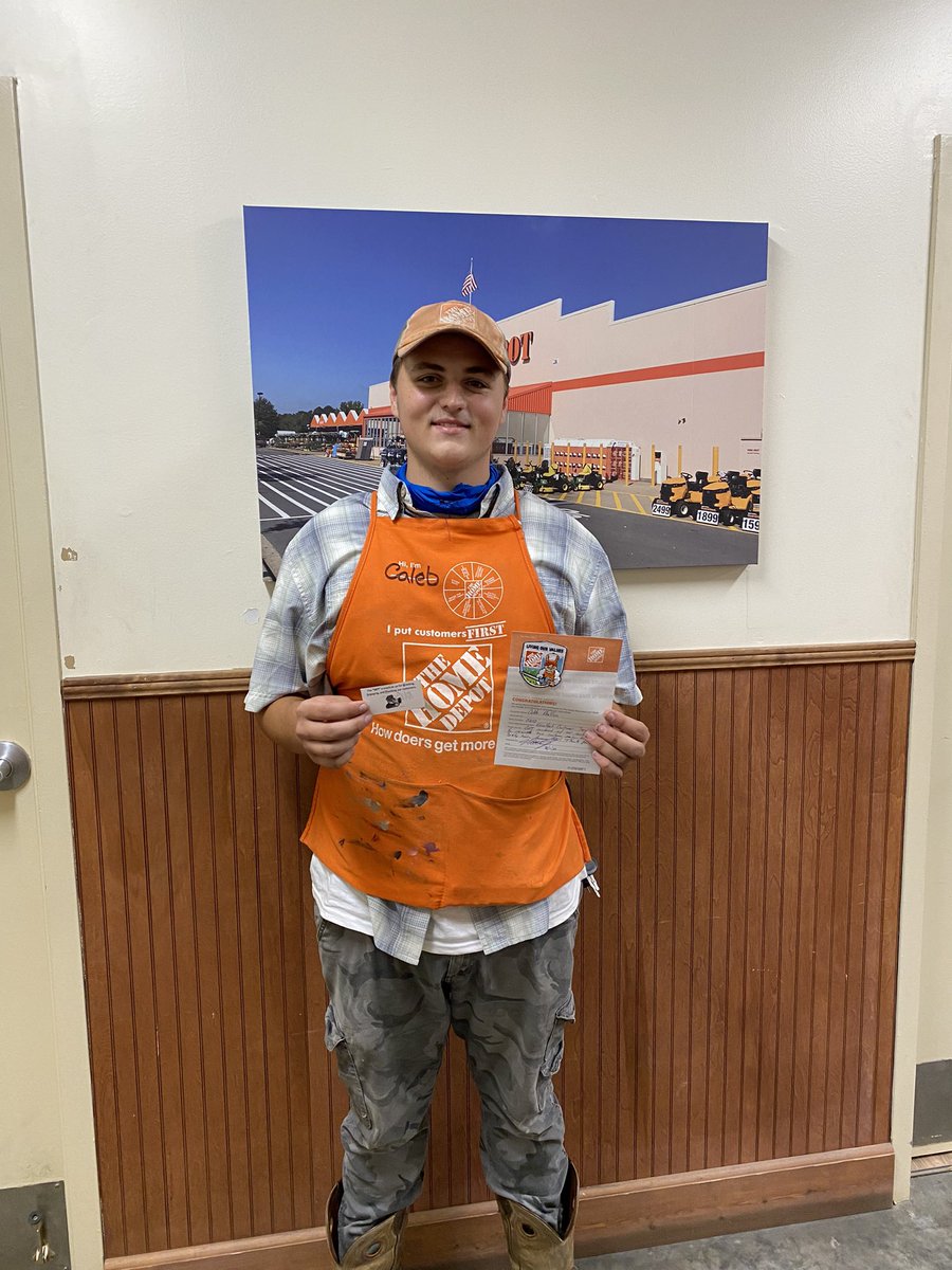 Join me in congratulating Caleb in receiving a homer award and a GET involved ticket!!  Caleb received two customer praises between the 3p-4p hour. Awesome Job and Thank You Caleb!!