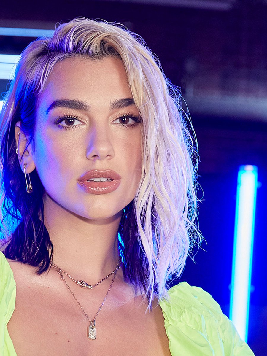 SpenceDuane's tweet photo. Tbh hones I can't even tell the difference between Dua lipa and James Charles in wig
I can't see the difference https://t.co/58D1pPRM5C