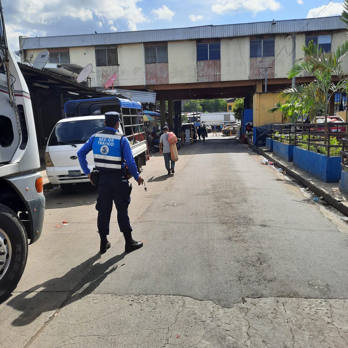 Unidad de tránsito municipal CAM San salvador tweet media