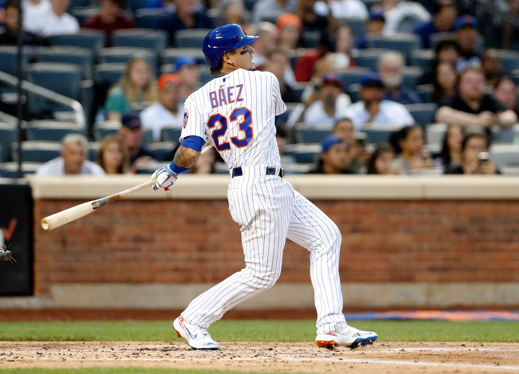 ESPNInsights's tweet photo. Kris Bryant, Anthony Rizzo, and Javier Báez all homered in their team debuts after recent trades from the Cubs.

Rizzo on July 30 with the Yankees.

Báez on July 31 with the Mets.

Bryant on August 1 with the Giants. https://t.co/NOZjhAVpkb