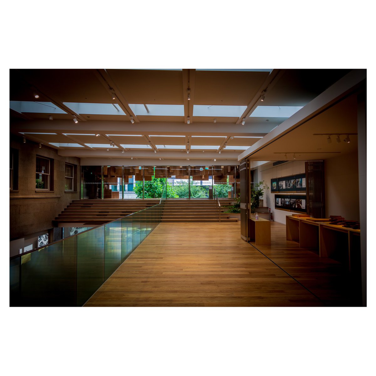 _ar_photograph's tweet photo. 『COCON KARASUMA』／隈研吾
7月22日　renewal open
atrium space
#architecture #architecturephotography #architect #archidaily #architexture #architecturedesign #archilovers #architecturelovers #architecturestudent #archistudent #architettura #古今烏丸 #kyototrip #リノベーション https://t.co/HBFSxVHPHi