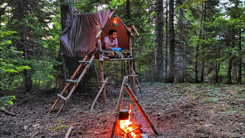 YoumakerM's tweet photo. SOLO Two Days Camping at My BUSHCRAFT Camp - Sleep In EARTH SHELTER - Cook Big Steak on Mud Stove...

The shelter I built above the ground protects me from wild animals. I am camping for 2 days in this forest shelter.

☘️WATCH on #Youmaker👉 https://t.co/4dvaykX8K1 https://t.co/tJ7nsTOxVa