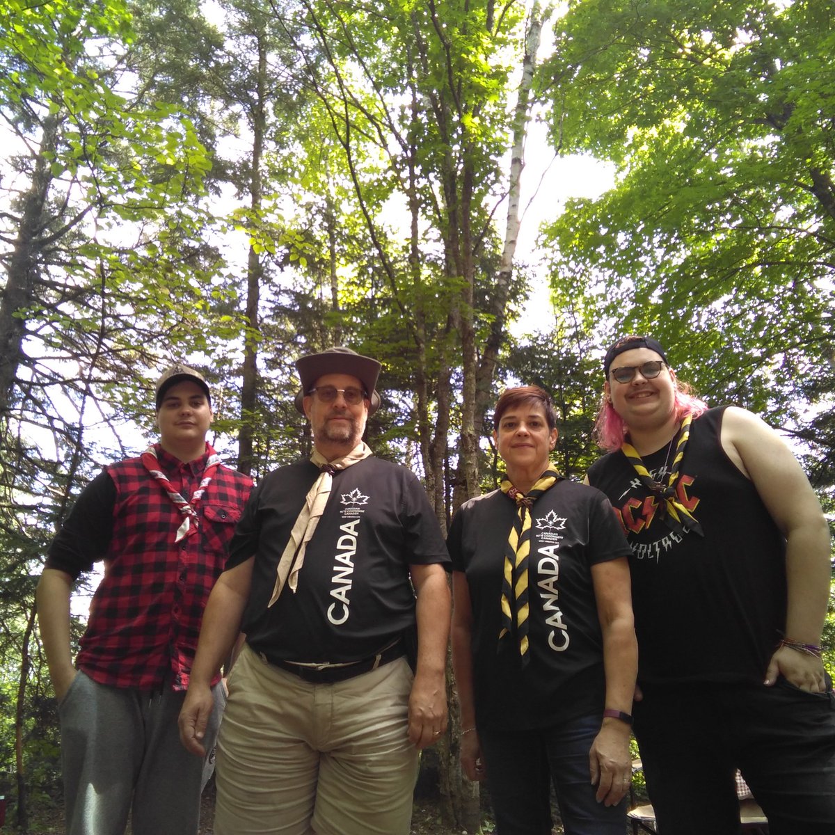 ScouterAndy's tweet image. Happy World Scout Scarf Day @1stBolton @CECScouts @scoutscanada  #scoutsdostuff