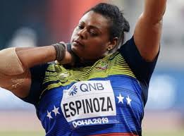 Ahymara Espinoza no recibió apoyo de nadie, manejaba un taxi, daba clases de educación física y vendía licor para poder ayudar a su familia, no tuvo entrenador  sin embargo se metió de 25 en el mundo en lanzamiento de bala, nadie olvidará a Yulimar, yo recordaré también a Ahymara