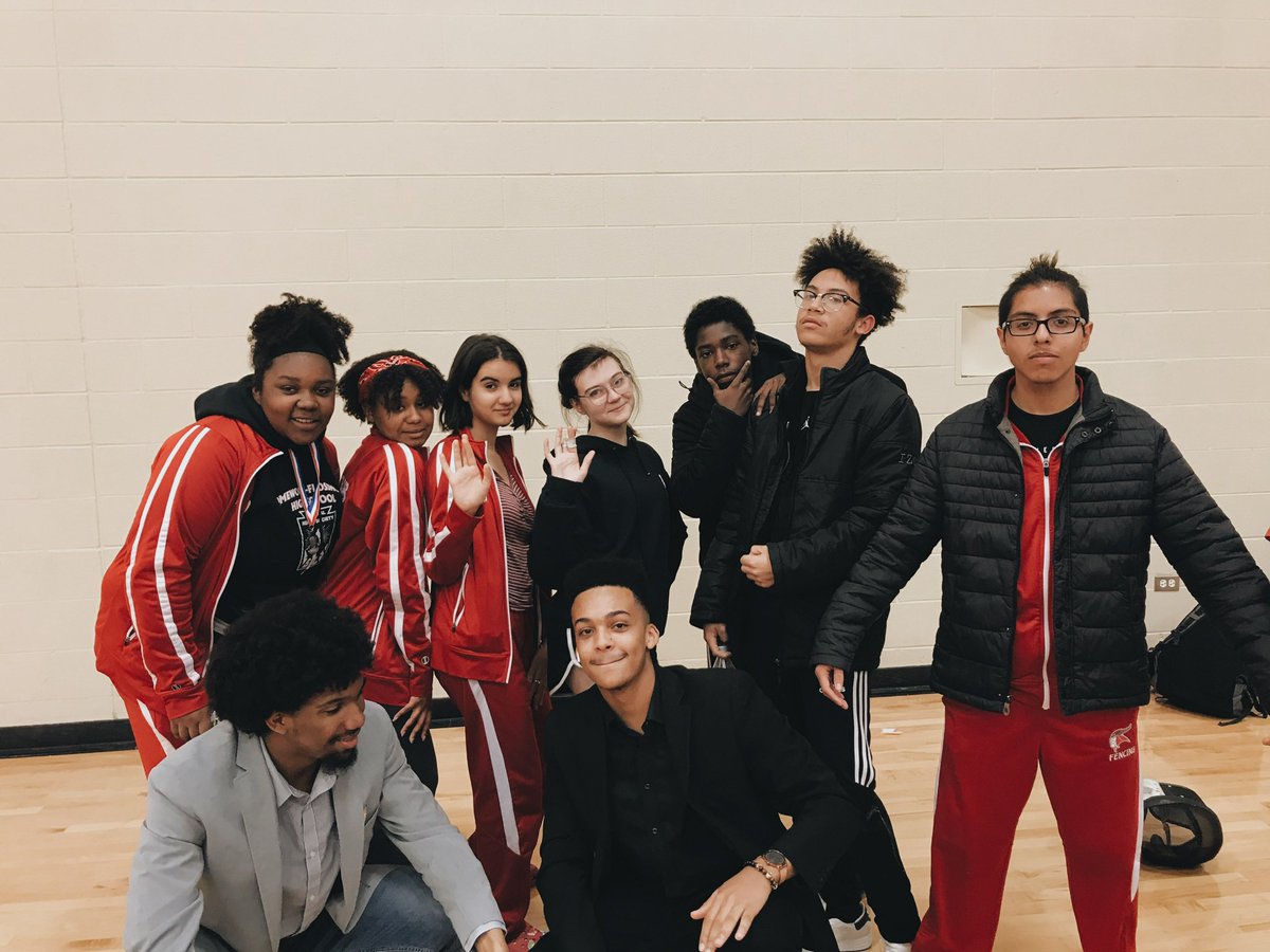 Need a new, fun fall sport? Come join fencing! More information coming soon! 🤺 <a href="/HFHSAthletics/">Homewood-Flossmoor</a> <a href="/HFHS59/">HF High School</a> 
(Photo pre-covid of course 😷)