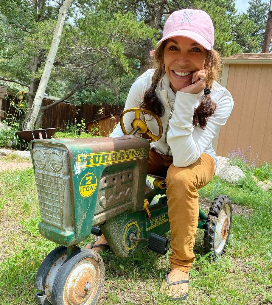 Love me a tractor. No matter what size, shape or color. @unpaved_american #lifeunpaved #wakeupyourpotential instagr.am/p/CSDE3RDJ3jy/