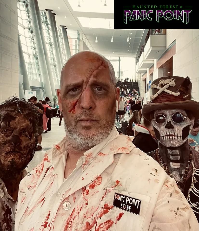 PanicPointNC's tweet photo. Panic Point haunts #GalaxyConRaleigh! 💀🧟♀️
#panicpointnc #zombies #RaleighNC @GalaxyConRDU https://t.co/3nIB8L143a