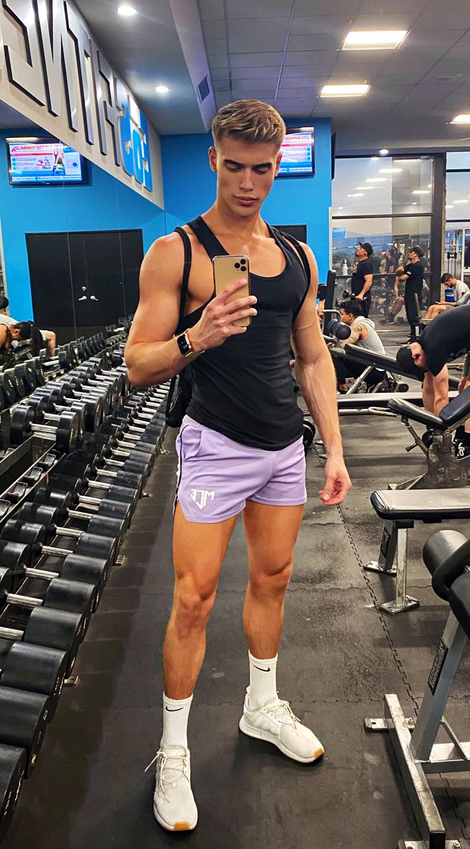 Thick Macho 🔝 1.7% 📍Medellín on Twitter: "Fuck yes 😏…