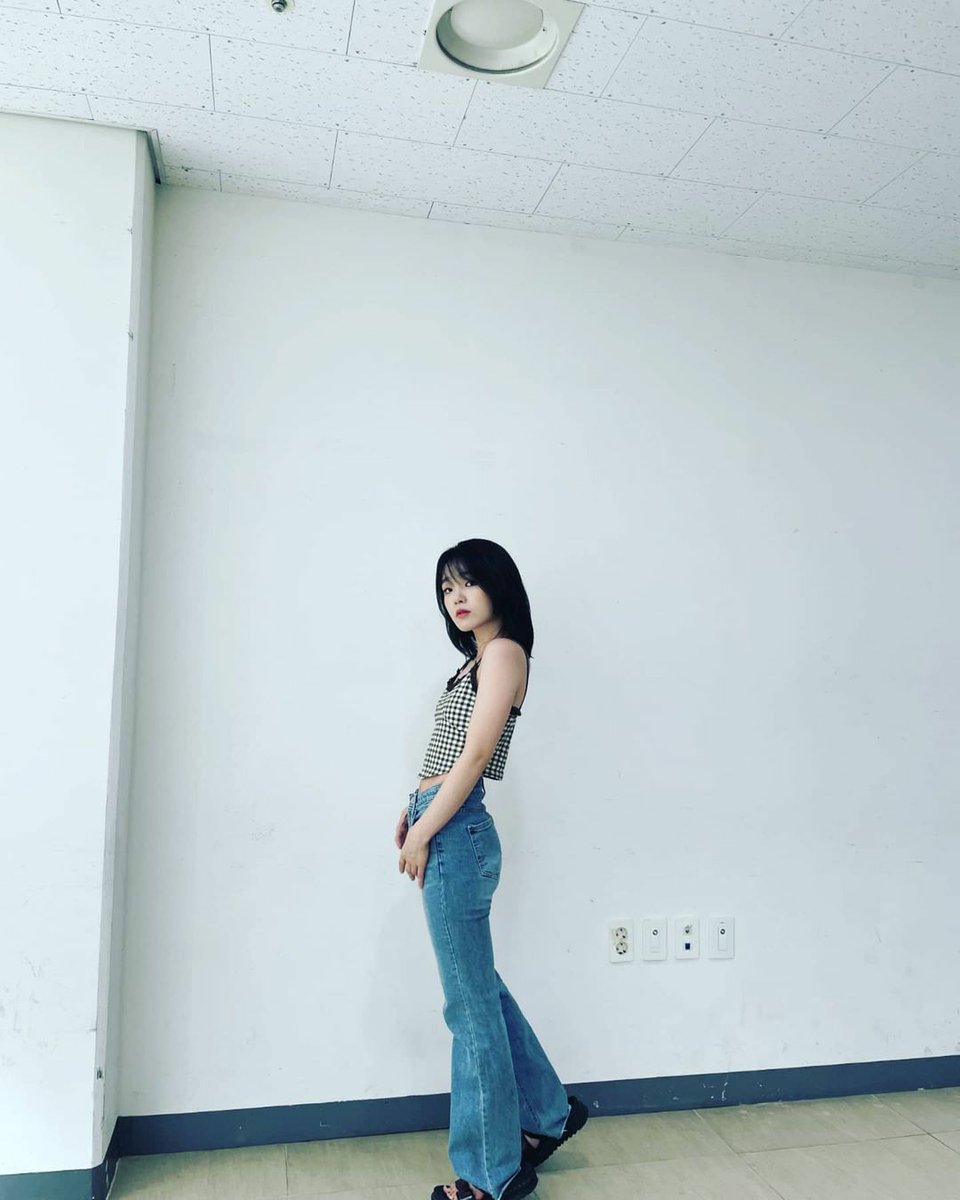 OSHR_0125's tweet photo. [씅스타그램 🐿] 

💙🖤💙🖤

https://t.co/Xo4h65FZwO

#오마이걸 #OHMYGIRL #おまごる 
#승희 #현승희 #SEUNGHEE #スンヒ  
@WM_OHMYGIRL https://t.co/ks1D5lw5ie