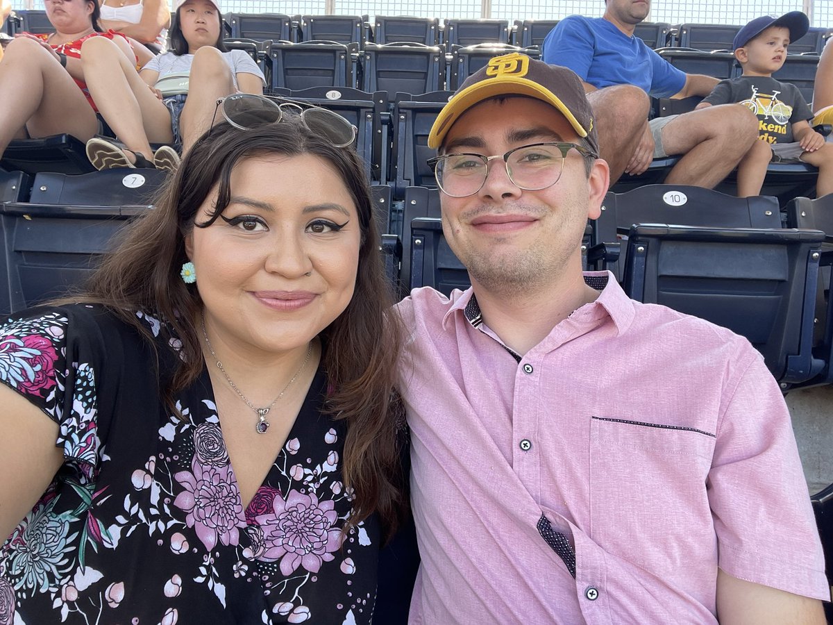 fakebittersweet's tweet photo. Hubby and I @ the baseball game https://t.co/DqbHHObfrZ
