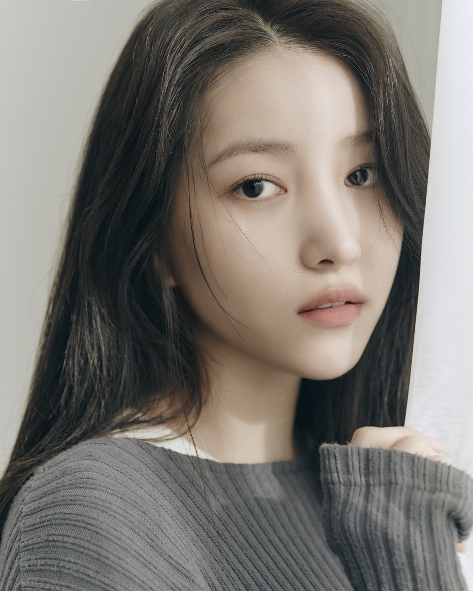 GFS_backup's tweet photo. [INFO] GFRIEND Sowon, Actress Kim So Jung, signing IOK Exclusive Contract..

IOK Company: "Sowon, who has been loved as the leader of group's GFRIEND, will change her stage name to Kim So Jung and take a new leap forward with IOK Company"

🔗
https://t.co/QyoMoaAiUE https://t.co/ipz5lkMdTH