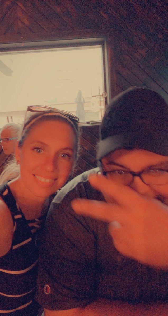 BombaJennifer's tweet photo. Guess who survived GNR and I doubted him. Shame on me! 😂 #SundayFunday #cousins I’ve also learned I look good in tattoos. Lol! I have none. #cleanslate Hello August! https://t.co/O7piUqpwoS