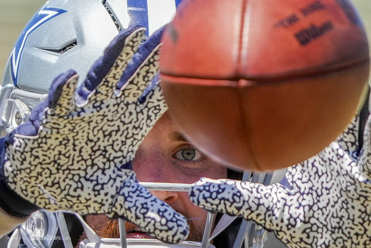 Photos: More highlight reel catches from CeeDee Lamb and family time after practice for Cowboys in Oxnard dallasnews.com/photos/2021/08…