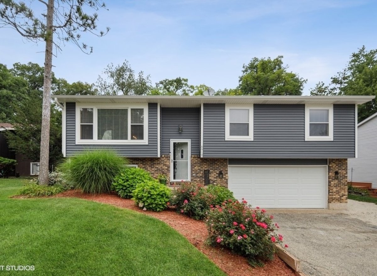 knauf_mary's tweet photo. Just Listed in #WonderLake #IL. 8914 Evergreen Drive! Please retweet! https://t.co/zpGHGrFowk https://t.co/p84324MXcy