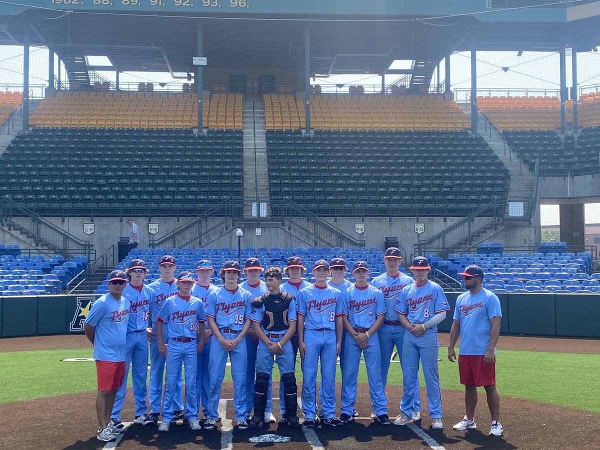 AirCapFlyers's tweet photo. Flyers close out the 2021 campaign as Champions of the WSU All Kansas Select Showcase! Great season, boys! Proud of you! #FlyHigh #WeBe4Me. @EISENHOWER_BSBL @baseball_mshs @SwatherBaseball @MaizeEagles @BaseballAndover @GoRailers @goddardball @Wichita_NW @Cats__baseball https://t.co/qG2m5GwXtn