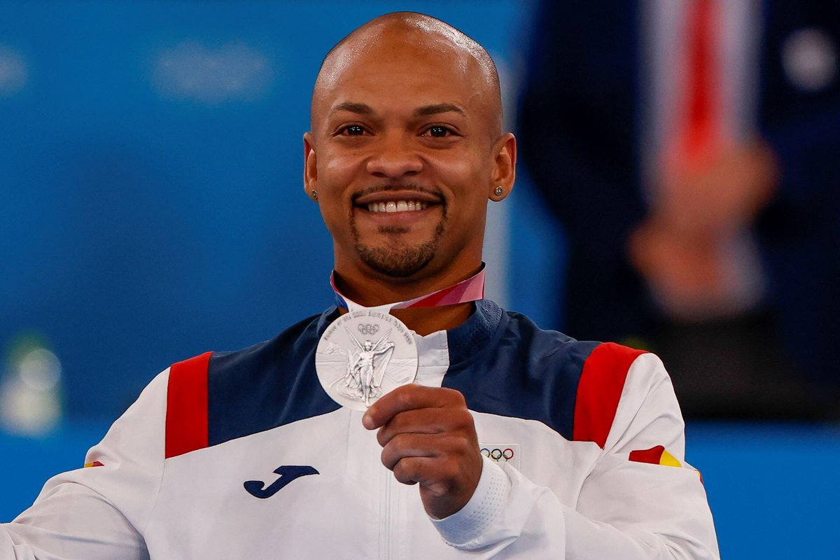 CarlaAntonelli's tweet photo. Ray Zapata y Ana Peletero dos medallas olímpicas para España, la diversa, multicultural y donde cabemos todos/as, y al que le pique se rasque 👏

#Tokio2021 https://t.co/HK06Np1tpH