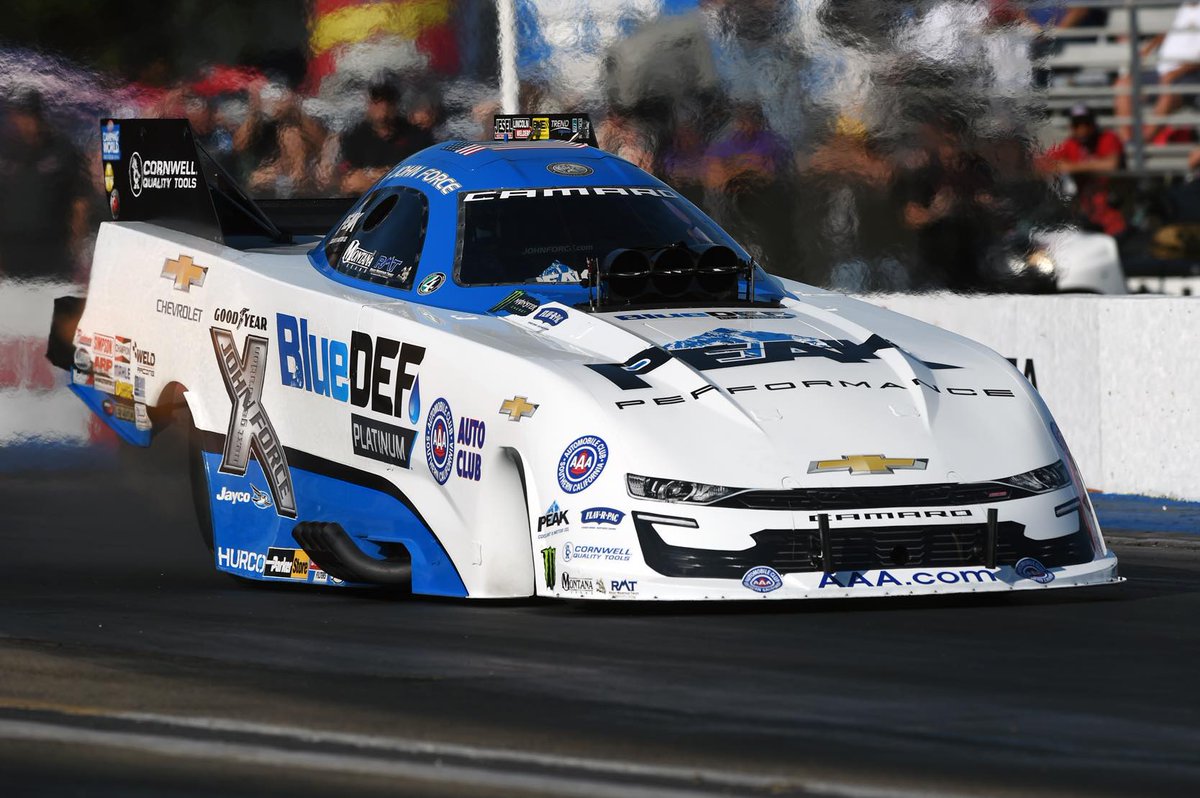 .@JohnForce_FC & the @peakauto @BlueDEFOfficial @TeamChevy Camaro SS had a semifinal finish at the @NHRA #Winternats at Auto Club Raceway at Pomona. @BrittanyForce w/ @FlavRPac & @roberthight7000 w/ the @AAASoCal Chevy had quarterfinal appearances. Story: bit.ly/SunPomona2021