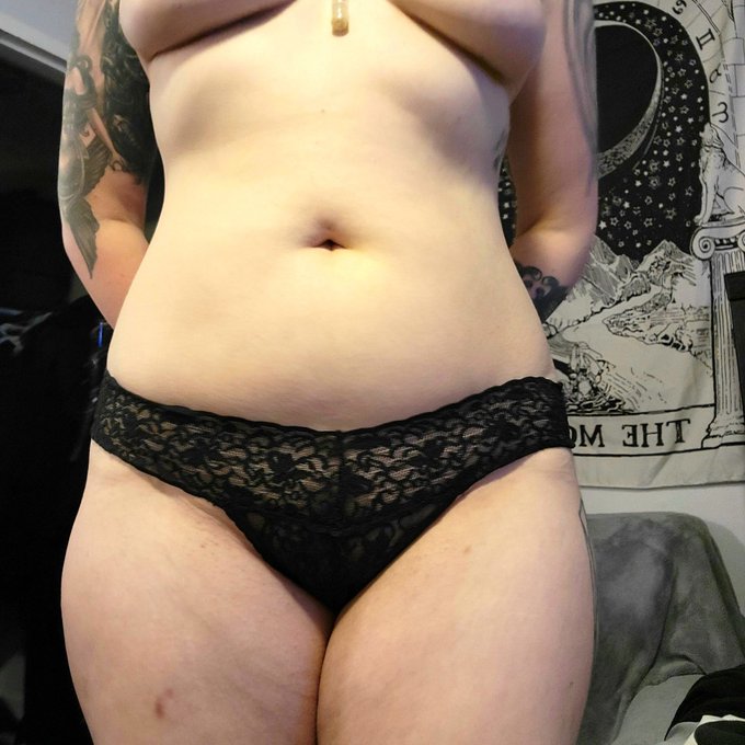 What I wanna wear in my shows is not what I wear for the chat room. Come see the rest... Right now! https://t<a href="/tag/bluemonday"class="tags"><span>#bluemonday</span></a><a href="/tag/smcontest"class="tags"><span>#smcontest</span></a>