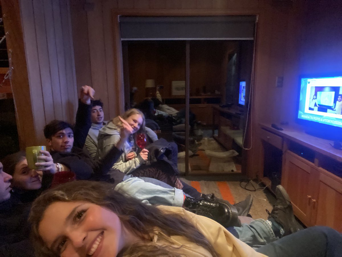AntoLvare's tweet photo. Saludos desde Panguipulli🌟🌟 #Tokio2020enTVN #Tokio2020 #TVNEnVivo @TVN https://t.co/MrzOnPRTpl