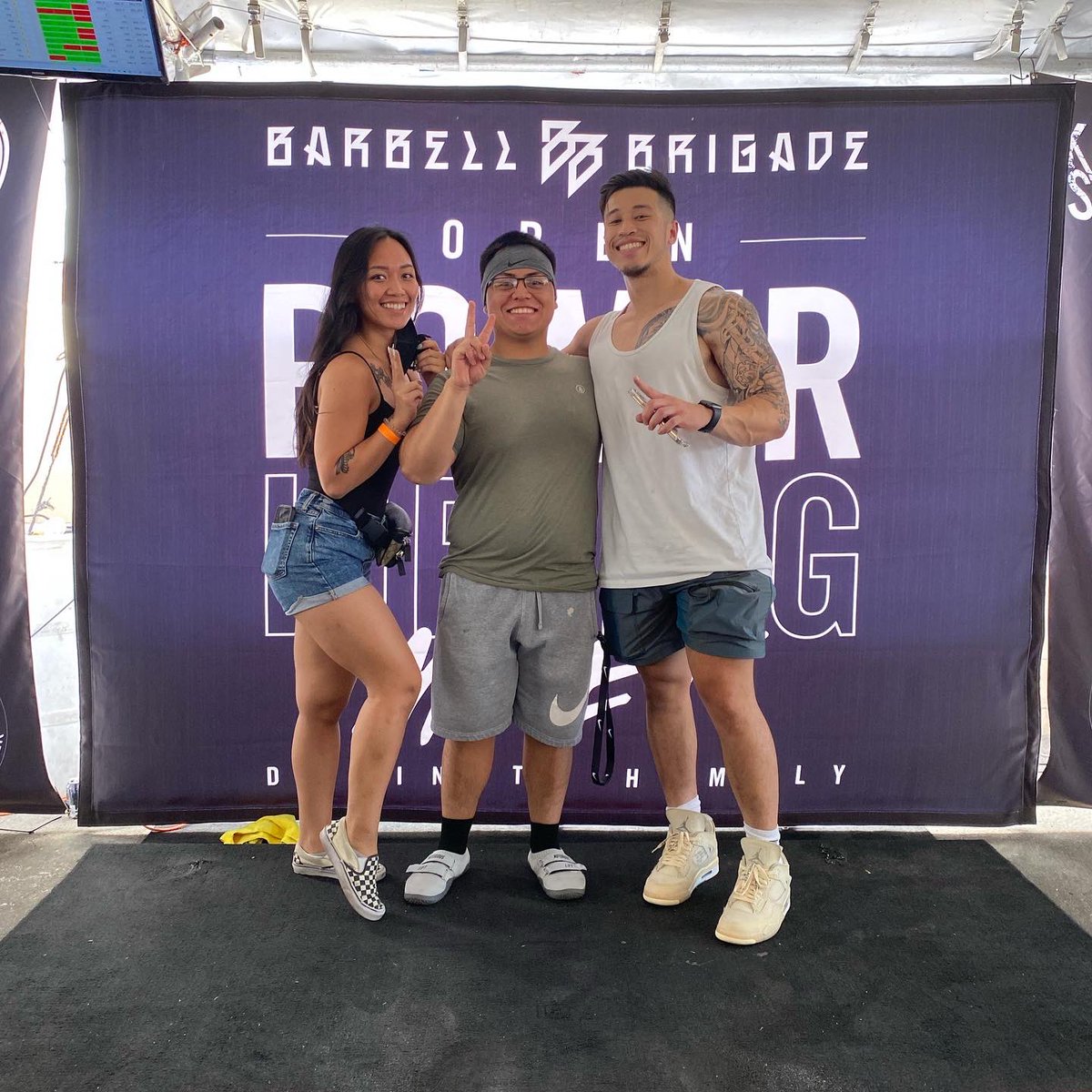 AlbertManzano10's tweet photo. Solid & supportive friends + I hit all 9 lifts 🥰
Put some respect on my name!
#teamsenpai https://t.co/9IbgRu3tOg