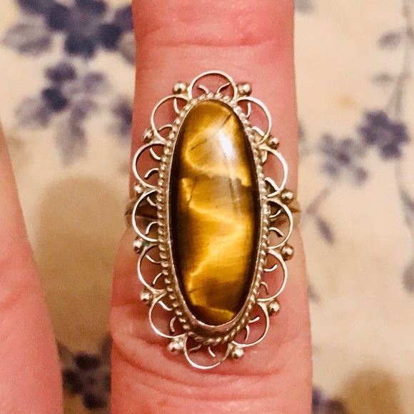 nlb81668's tweet photo. So good I had to share! Check out all the items I'm loving on @Poshmarkapp from @BillieJ24323938 #poshmark #fashion #style #shopmycloset: https://t.co/xqVb1GJDW3 https://t.co/VYrSU7GRru