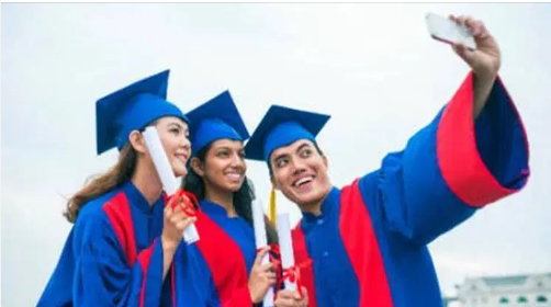 ALChicagoland's tweet photo. Applications are now being accepted for our Scholars Support Program. $3500 Scholarships are available for @CollegeDuPage students. The Deadline for Spring 2022 Applications is Nov 15, 2021. See our website for Guidelines &amp;  Application: https://t.co/SlOI0qHaah  #Scholarship https://t.co/xEjvZaPiXi