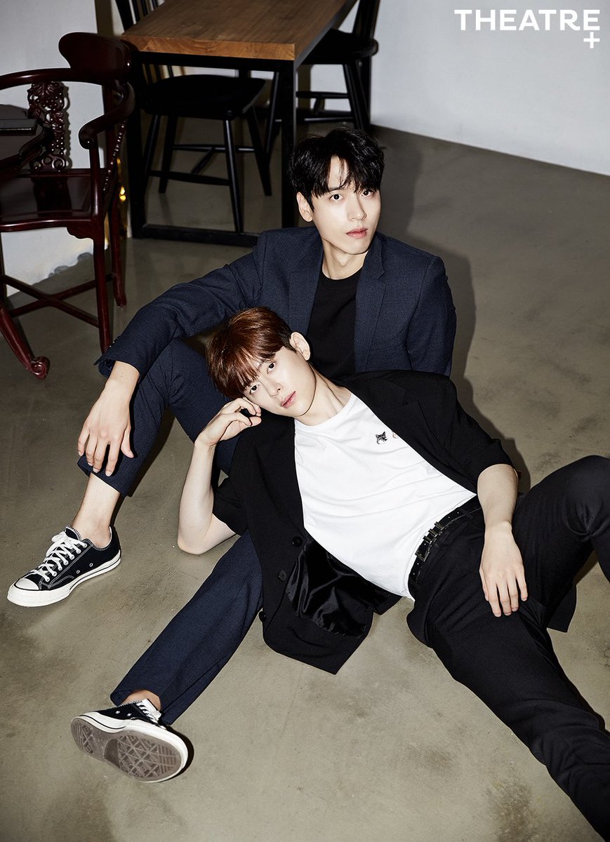 theatreplus_twt's tweet photo. [인터뷰🎙] 2차팀으로 돌아온 뮤지컬 <#쓰릴미>!✨새로운 얼굴들로 가득 채워져 궁금증을 불러 일으켰는데요👀 #시어터플러스 가 <쓰릴 미> 개막 전 공연 준비에 한창인 배우 #동현 과 #윤승우 를 만나봤습니다. 
-
📎https://t.co/izhKRN955V https://t.co/kig67GD66n